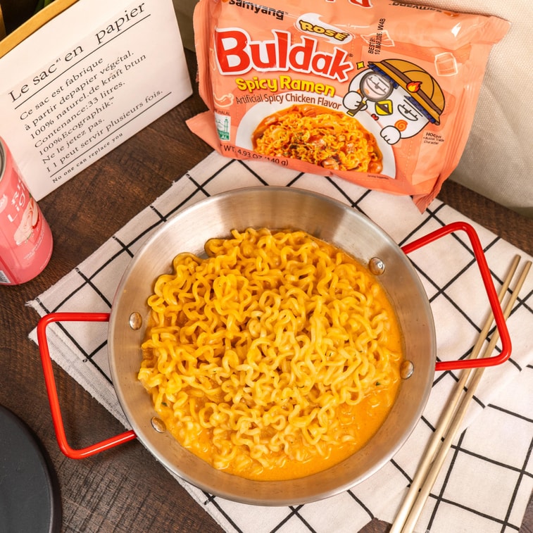 Buldak Artificial Spicy Chicken Flavor Ramen Rose  